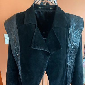 Ladies Genuine Leather Jacket